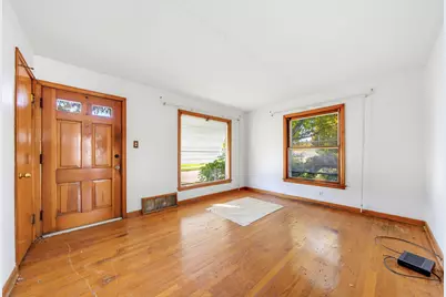 8400 W Auer Ave, Milwaukee, WI 53222 - Photo 2