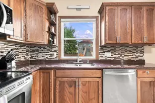 1632 N Main St, Racine, WI 53402 - Photo 18