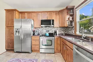 1632 N Main St, Racine, WI 53402 - Photo 16