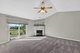 539 Bolson Dr, Oconomowoc, WI 53066 - Photo 10