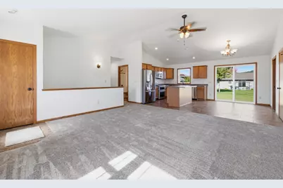 2020  Cedarwood Ave, Sparta, WI 54656 - Photo 4