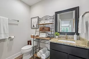 N20 W29987 W Glen Cove Rd, Delafield, WI 53072 - Photo 44