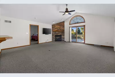 N161W18939  Oakland Dr, Jackson, WI 53037 - Photo 8