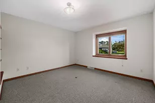 N161W18939 Oakland Dr, Jackson, WI 53037 - Photo 18