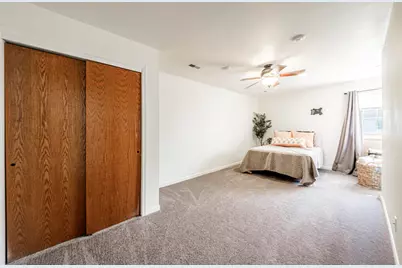 N25W24129  River Park Dr #7, Pewaukee, WI 53072 - Photo 16