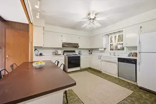 10042 W Tower Ave, Milwaukee, WI 53224 - Photo 14