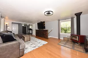 531 N Green Bay Rd, Grafton, WI 53024 - Photo 8