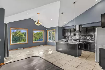 28827  Kramer Dr, Racine, WI 53185 - Photo 12