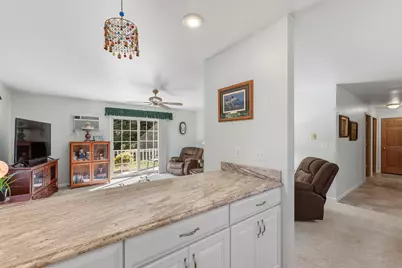 715  Canterberry Ct #102, West Bend, WI 53090 - Photo 8