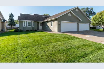 3049  Lakota Pl, La Crosse, WI 54601 - Photo 1