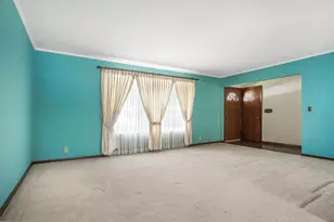 409 Vernon Ave, Thiensville, WI 53092 - Photo 4