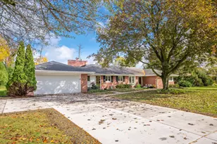 810 E Bay Point Rd, Bayside, WI 53217 - Photo 2