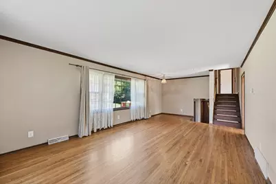 S77W25205  National Ave, Vernon, WI 53189 - Photo 8