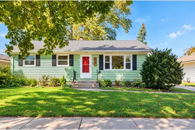 8026 W Sunbury Ct, Milwaukee, WI 53219 - Photo 1