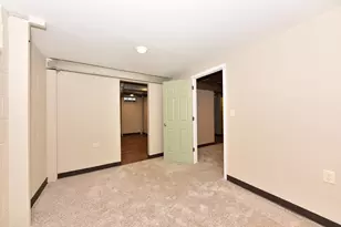 8026 W Sunbury Ct, Milwaukee, WI 53219 - Photo 34