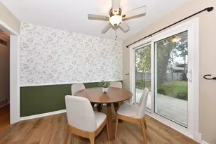 8026 W Sunbury Ct, Milwaukee, WI 53219 - Photo 14