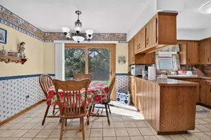 4106 Lakeview Dr, Racine, WI 53403 - Photo 12