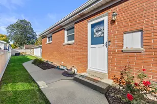 2641 S 71st St, Milwaukee, WI 53219 - Photo 26