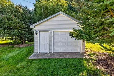 2733  4 1/2 Mile Rd, Racine, WI 53402 - Photo 44
