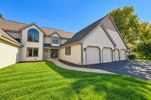 3970 St Andrew Ct, Brookfield, WI 53045 - Photo 2