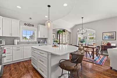 1648  Belmont Ln, Oconomowoc, WI 53066 - Photo 8