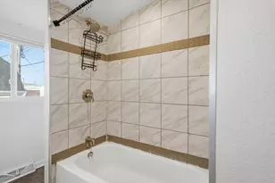 12418 W Fairmont Ave, Butler, WI 53007 - Photo 18