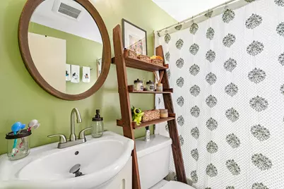 329 E Gauer Cir, Milwaukee, WI 53207 - Photo 10