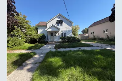 719 S 22nd St, Manitowoc, WI 54220 - Photo 2
