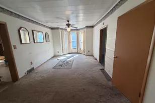 719 S 22nd St, Manitowoc, WI 54220 - Photo 8