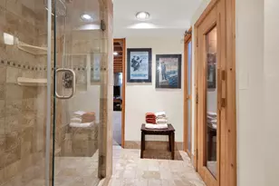 2215 W Mangold Ave, Milwaukee, WI 53221 - Photo 26
