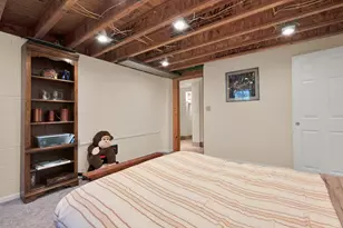 2215 W Mangold Ave, Milwaukee, WI 53221 - Photo 24