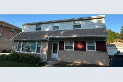109  Brookdale Dr, South Milwaukee, WI 53172 - Photo 1