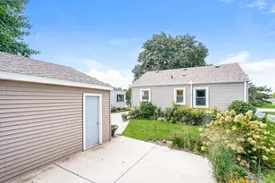 181 Walton Ave, Waukesha, WI 53186 - Photo 20