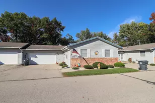 3462 Woodbridge Ct, La Crosse, WI 54601 - Photo 1