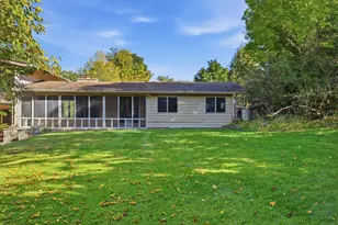 610 Downing Dr, Waukesha, WI 53186 - Photo 70