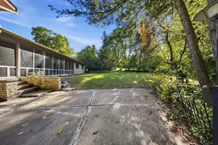 610 Downing Dr, Waukesha, WI 53186 - Photo 72