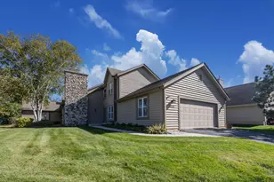 1515 W De La Warr Circle, Mequon, WI 53092 - Photo 26
