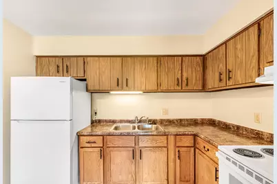 240 E Dekora St #264, Saukville, WI 53080 - Photo 16