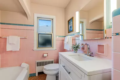 4914 N Newhall St, Whitefish Bay, WI 53217 - Photo 10