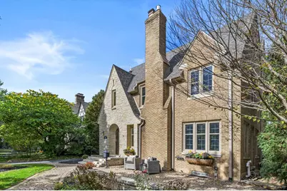 1578 E Cumberland Blvd, Whitefish Bay, WI 53211 - Photo 4