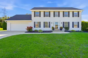 9175 S Patricia Blvd, Oak Creek, WI 53154 - Photo 1