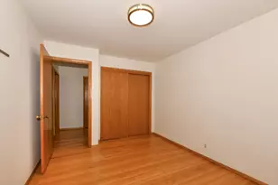 5152 Maplewood Dr, Greendale, WI 53129 - Photo 28