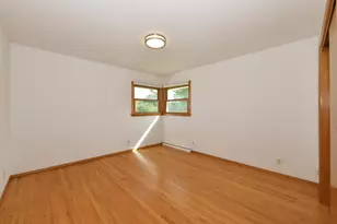 5152 Maplewood Dr, Greendale, WI 53129 - Photo 20