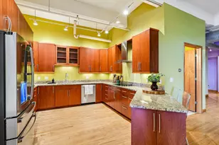 730 N Plankinton Ave, Milwaukee, WI 53203 - Photo 2