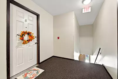 637  Westridge Dr #8, West Bend, WI 53095 - Photo 18
