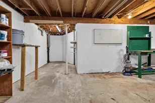 1855 Briarwood Ln, Fitchburg, WI 53575 - Photo 38