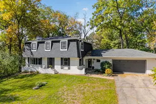 1855 Briarwood Ln, Fitchburg, WI 53575 - Photo 4