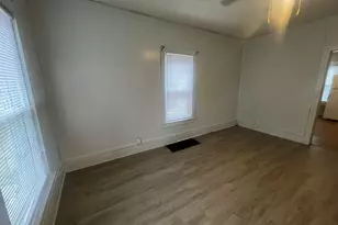 2439A N Dr William Finlayson St, Milwaukee, WI 53212 - Photo 6