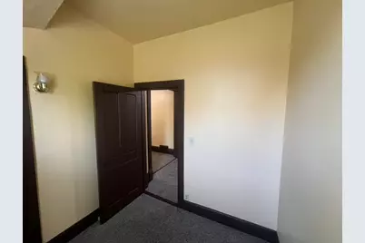 2441 N Dr William Finlayson St, Milwaukee, WI 53212 - Photo 22