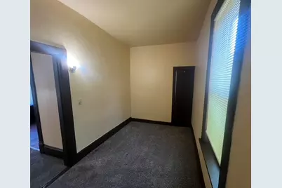 2441 N Dr William Finlayson St, Milwaukee, WI 53212 - Photo 34